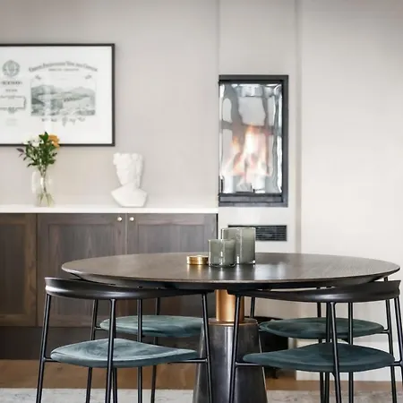 Sophisticated In Апартаменты