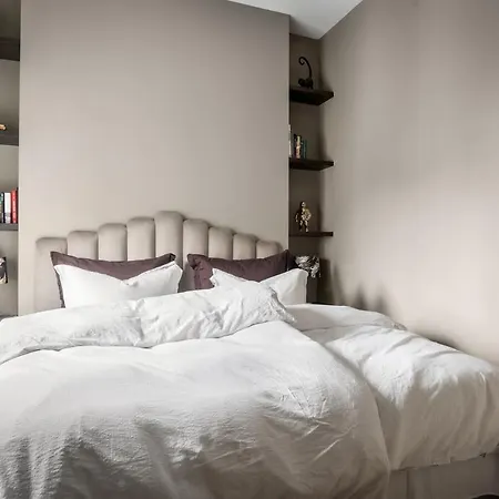 Apartment Sophisticated In *