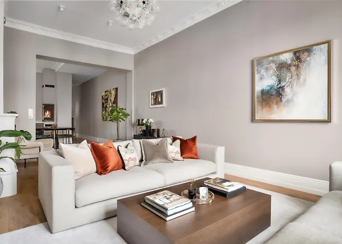 Sophisticated In شقة