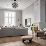 Apartman Sophisticated In *