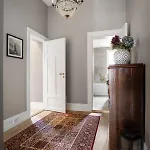 Sophisticated In Apartman